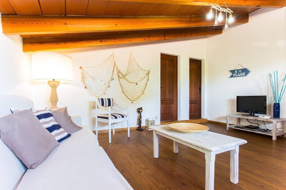 Beautiful home in Manacor with private swimming pool, can be inside or outside in Manacor, East Majorca