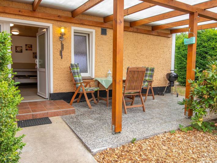 Ferienwohnung für 2 Personen, mit Garten und Terrasse, kinderfreundlich in Zinnowitz