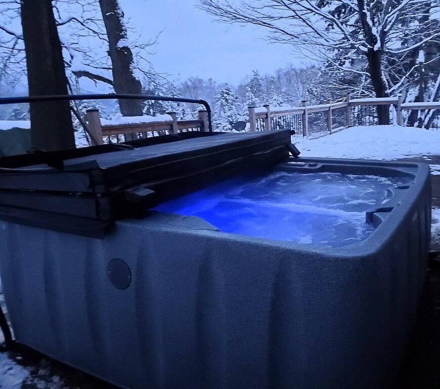 Privater Berg Am Wasser Auf 6 Acres !!! Schwimmen / Float / Fish / Kayak / Hike !!! in Catskill Mountains