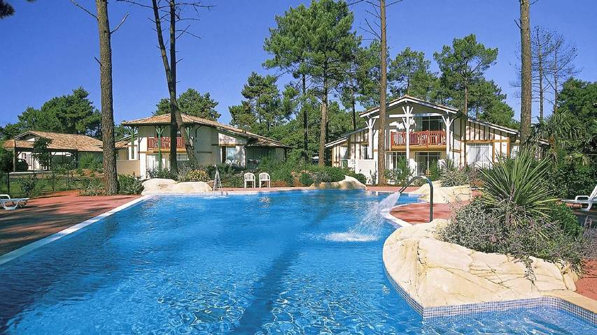 Appartement de vacances pour 6 personnes, avec jardin et piscine