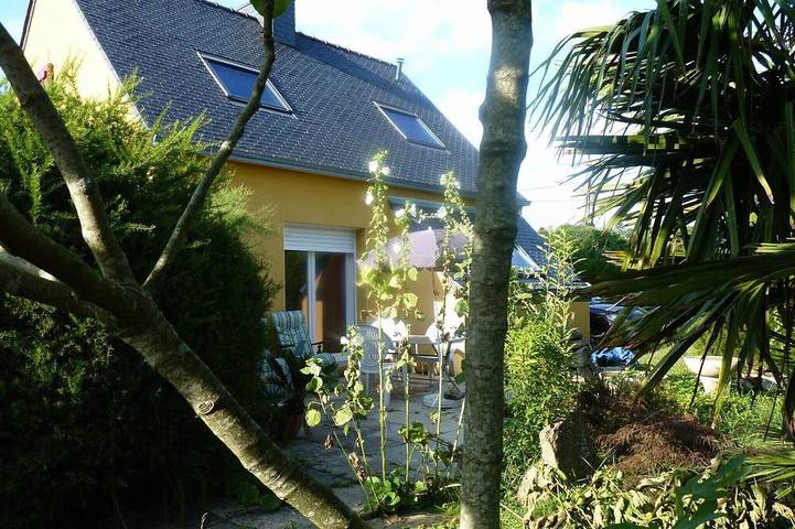 Gîte pour 3 personnes, avec Jardin à Scaër