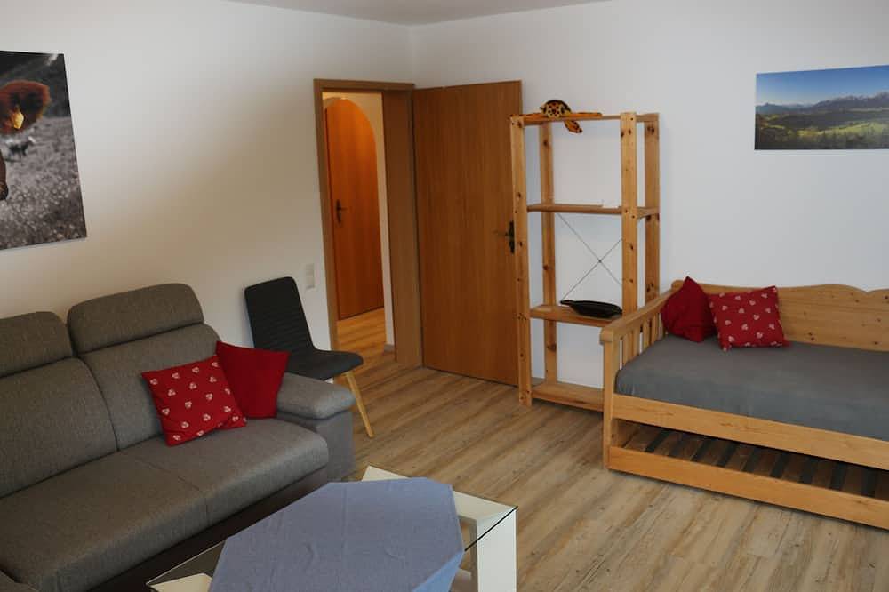 Ferienwohnung mit Terrasse und kleinem Garten in Bayerisch Schwaben