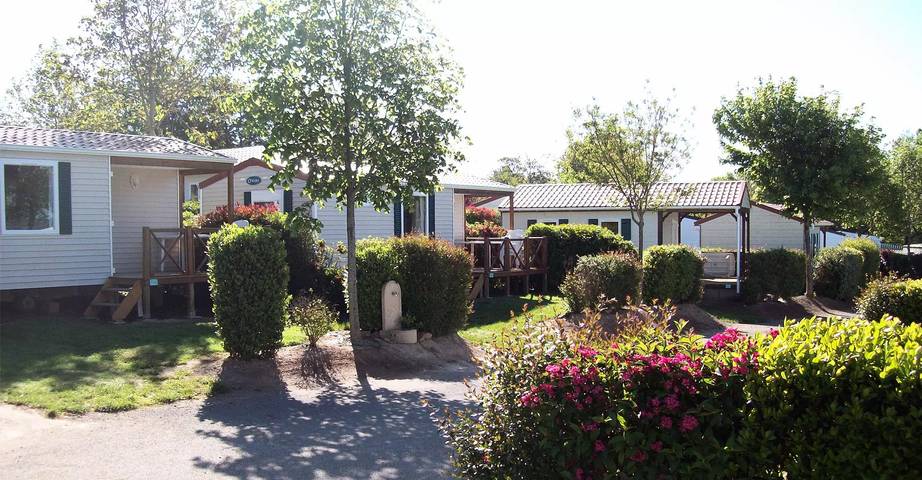 Mobil home pour 6 personnes, avec piscine et terrasse, animaux acceptés à Vairé - 2