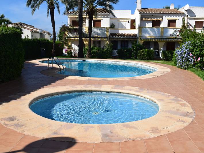 Gîte für 4 Personen, mit Garten und Balkon sowie Pool in Dénia