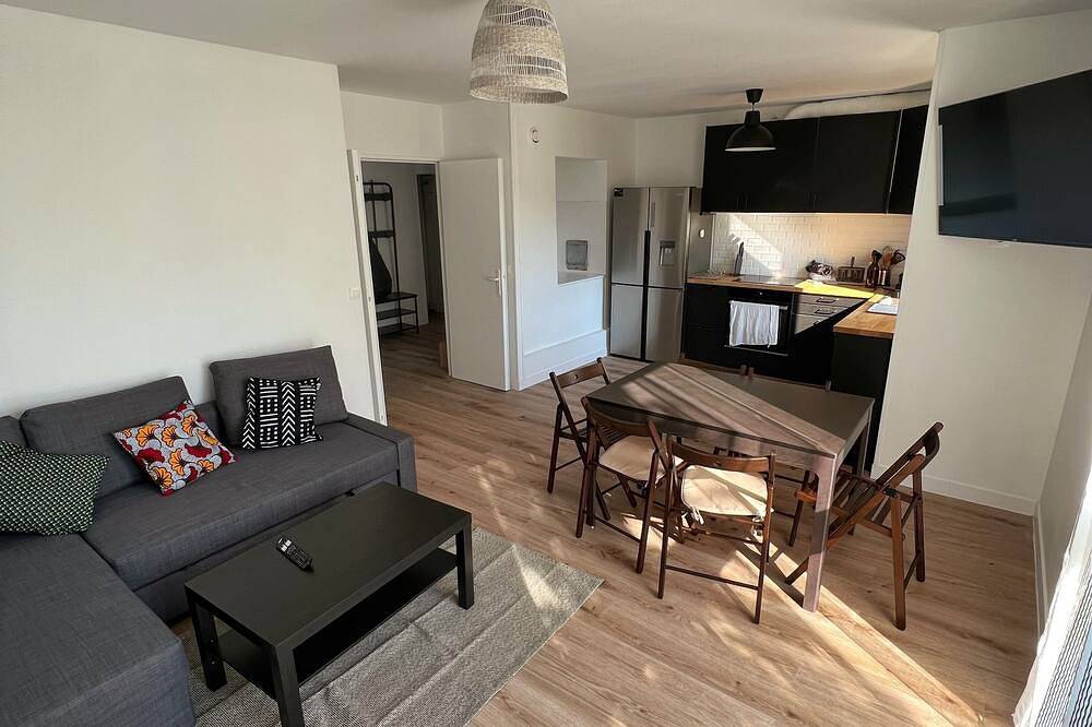 Appartement De Vacances pour 10 Personnes dans Maisons-Alfort, Val-de-Marne