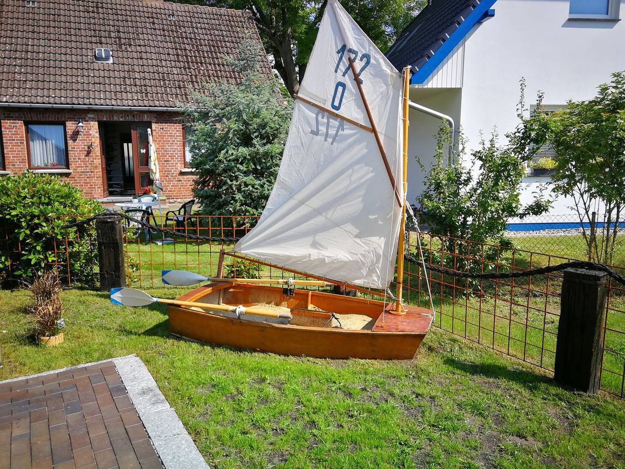 Boddenkutter - Boddenblick, Sauna, Billardtisch, Dartscheibe, Terrasse in Born a. Darß, Born am Darß