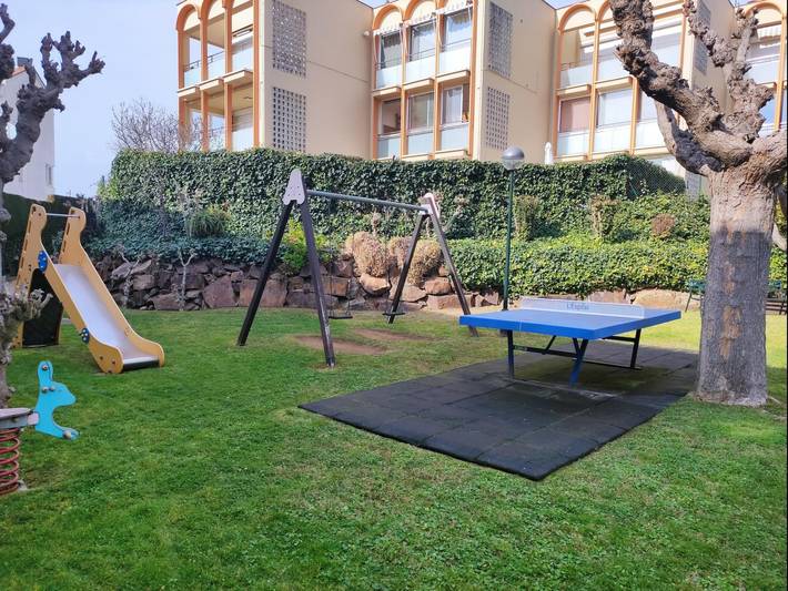 Gîte pour 4 personnes, avec bassin pour enfant et terrasse ainsi que jardin et piscine, adapté aux familles à S'Agaró - 3