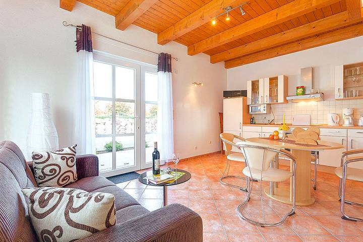 Ferienhaus für 4 Personen, mit Terrasse in Benz