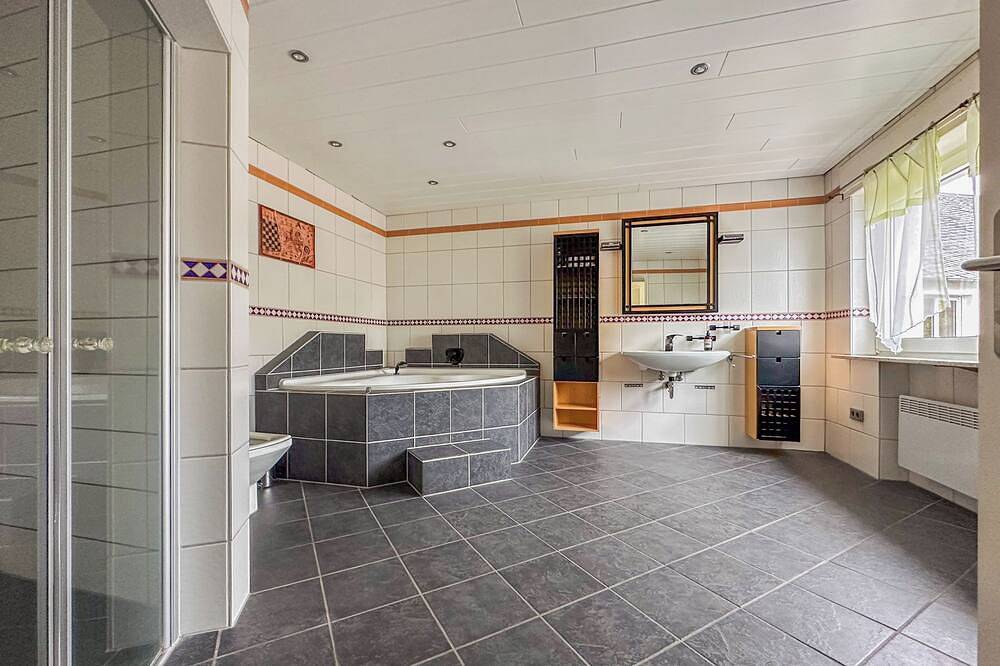 Geräumiges Haus ruhige lage in tolle Gegend in Buch, Hunsrück