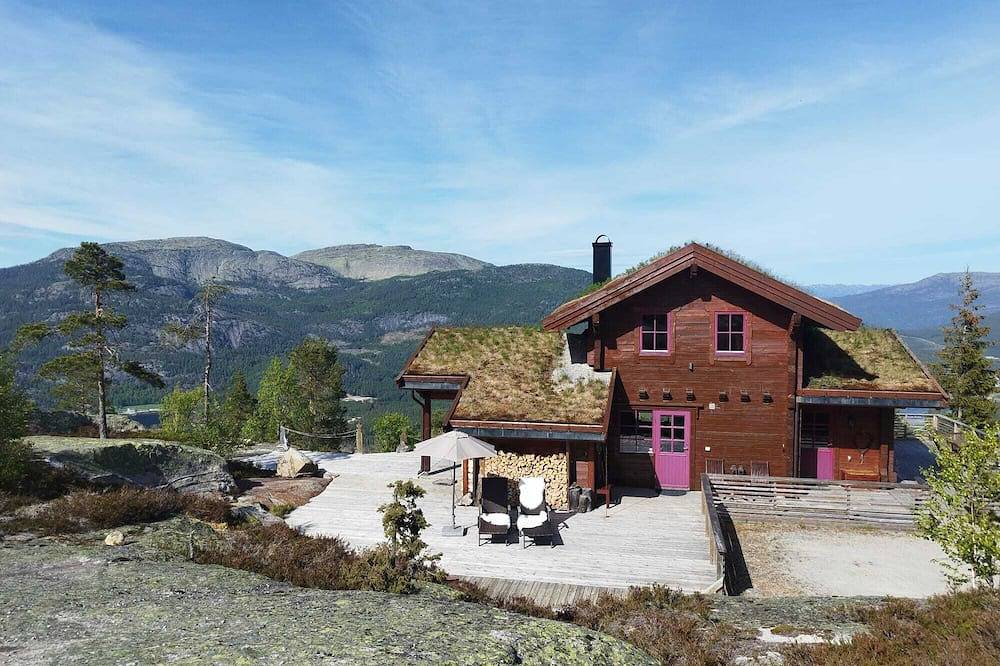 Gemütliches Ferienhaus mit Blick auf Berge & Seen; mitten im Skigebiet in Vrådal, Kviteseid