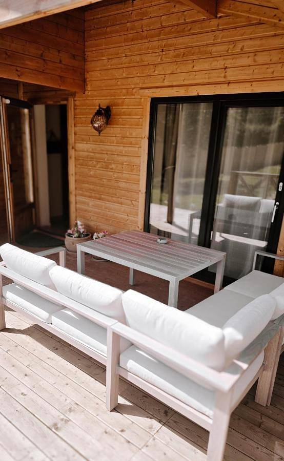 Gîte pour 3 personnes, avec sauna ainsi que jacuzzi et jardin à Montignac-Charente