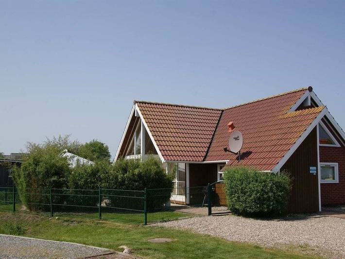 Ferienhaus für 5 Personen, mit Whirlpool und Terrasse sowie Garten und Sauna in Brasilien (Ostsee) - 2