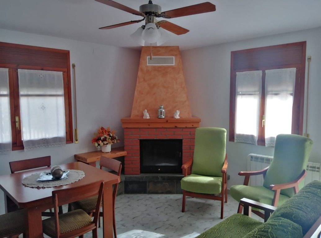 Appartement entier, Apartamento con Jacuzzi y Amplia Terraza in Aínsa, Pyrénées espagnoles