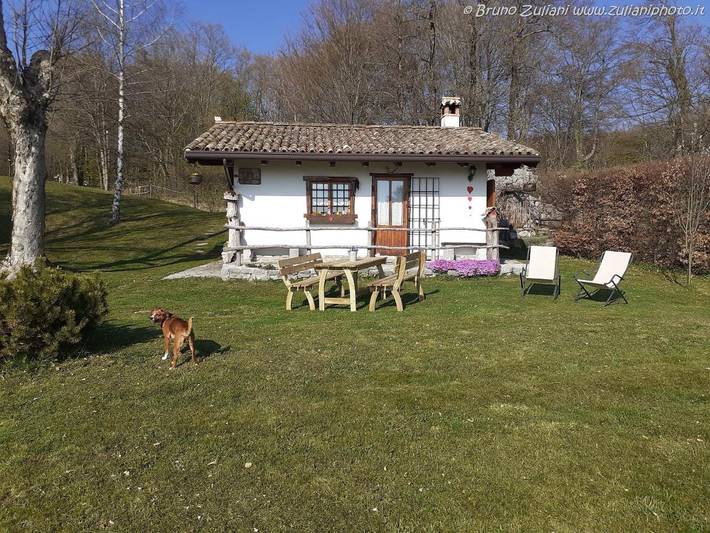 Location de vacances pour 4 personnes, avec vue et jardin à Forgaria nel Friuli