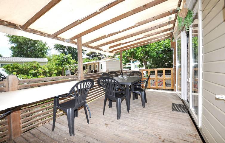 Camping pour 6 personnes, avec piscine ainsi que jardin et terrasse à Narbonne - 2