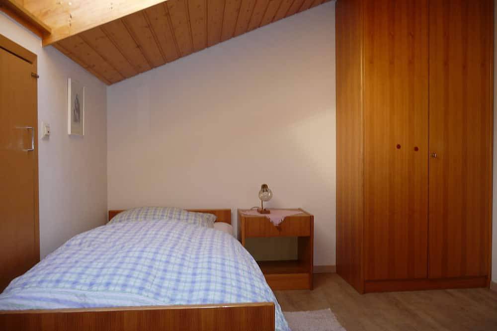 Ganze Wohnung, Oberreute\nschöne gemütliche Ferienwohnung, großzügiger Balkon, schöne Aussicht in Oberreute, Bayerisch Schwaben
