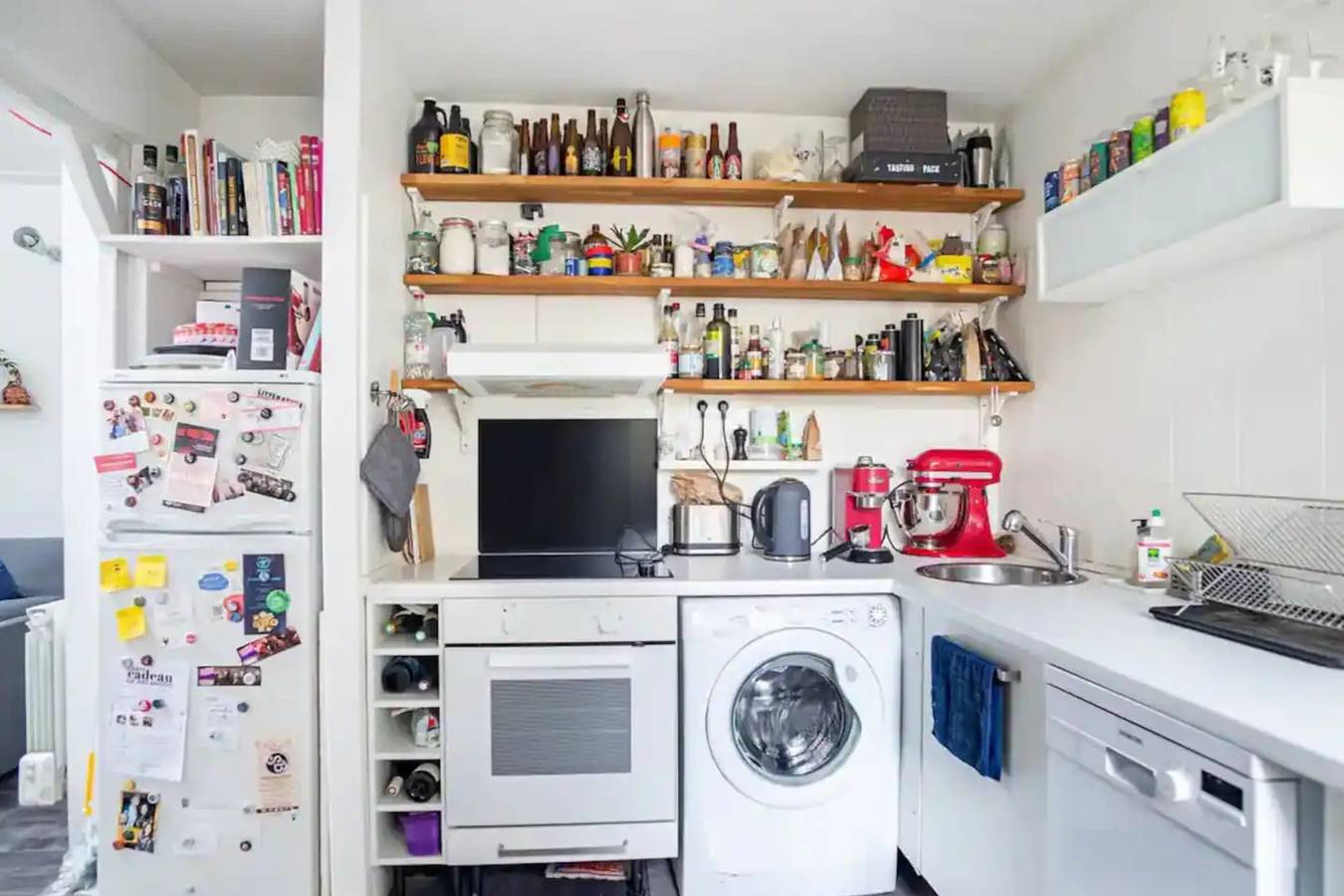House with Wifi 30 min by subway from Paris in Montreuil, Sena-Saint Denis