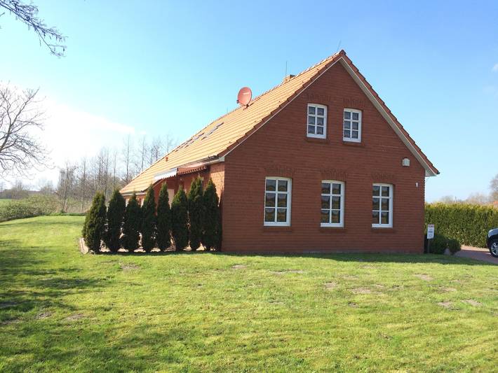 Ferienhaus für 3 Personen, mit Terrasse und Garten