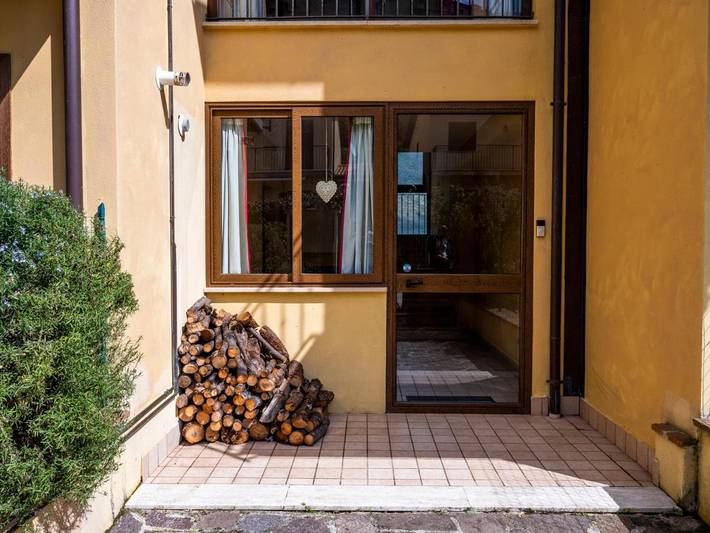 Gîte pour 4 personnes, avec balcon ainsi que vue et vue sur le lac, animaux acceptés à Castel di Tora - 4