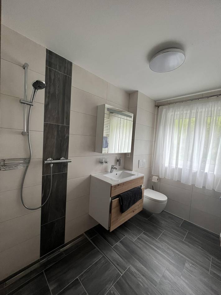 Ferienwohnung für 2 Personen, mit Balkon und Terrasse sowie Garten und Seeblick am Ossiacher See - 4