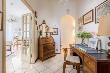 Apartment for 6 People in Lucca, Lucca Province, Photo 2