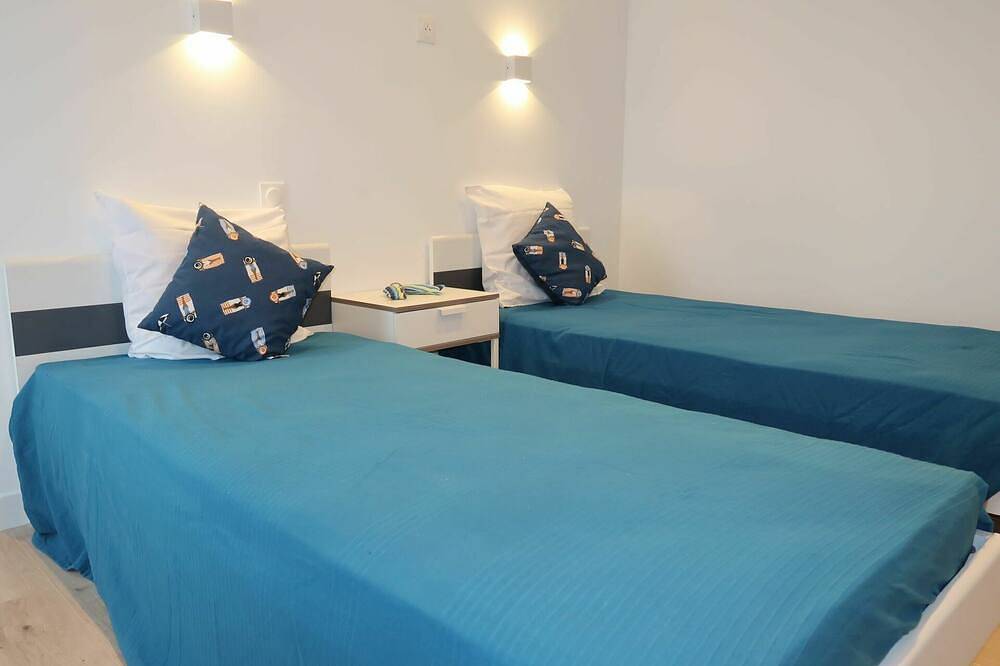 Beautiful apartment in villa for 4 people with Wifi in Plozévet, Côte de Cornouaille