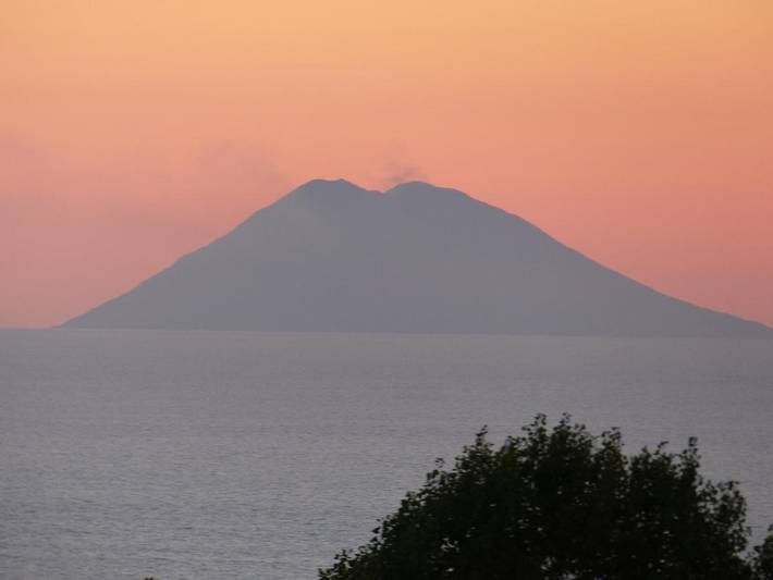 B&b per 2 persone, con Balcone e Terrazza nonché Giardino e Panorama in Capo Vaticano