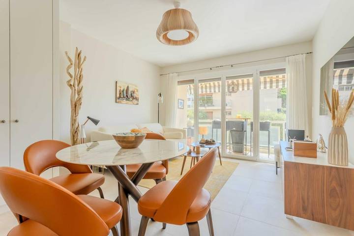 Gîte pour 4 personnes, avec terrasse dans Port Gallice