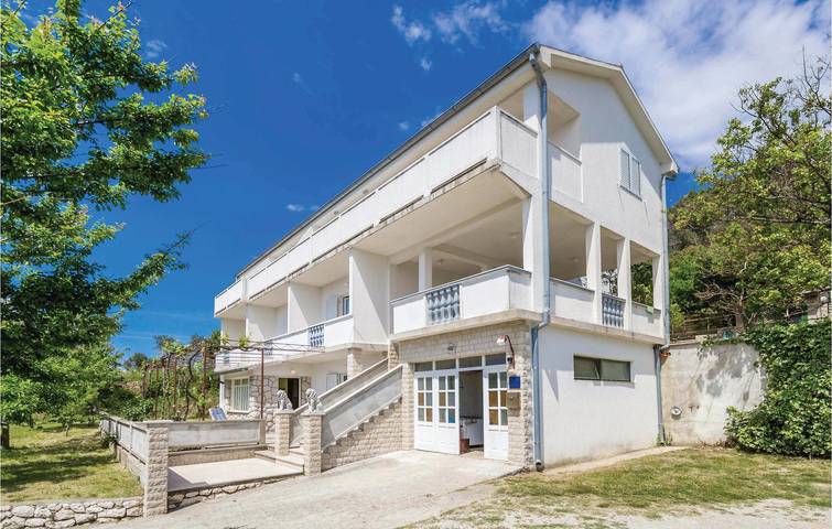 Ferienwohnung für 5 Personen, mit Terrasse, mit Haustier auf Rab