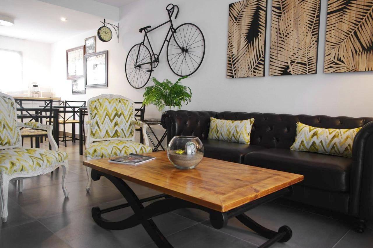 Triple Room with Private Bathroom in Playa Honda, San Bartolomé