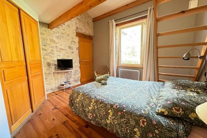 Location de vacances pour 3 personnes, avec jardin et terrasse à Tournon-sur-Rhône - 2