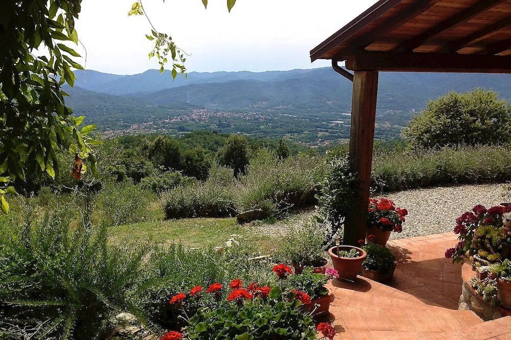 Luxuriöse private Villa mit 15mx6m Pool. Private Einstellung mit Panoramablick in Bagnone, Nationalpark Toskanisch-Emilianischer Apennin