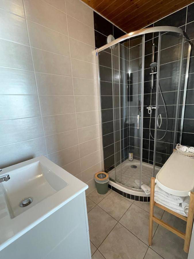 Hôtel pour 2 personnes, avec vue et jardin, animaux acceptés à Saint-Paul-de-Salers - 4
