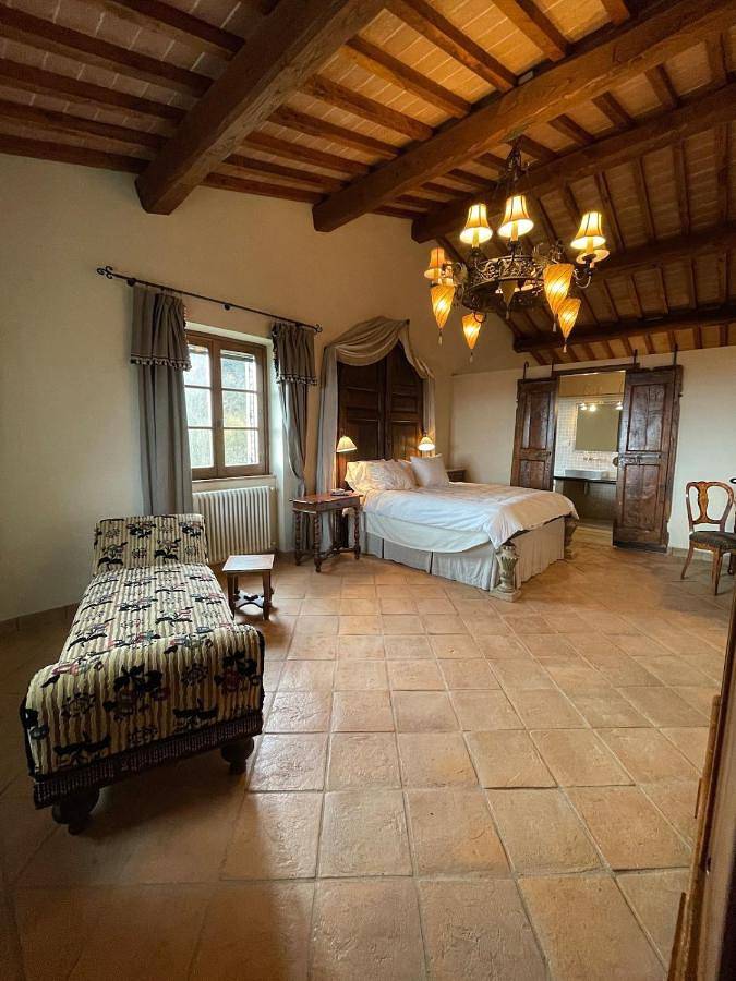 Landhaus für 8 Personen, mit Balkon und Terrasse sowie Garten und Pool in Talla