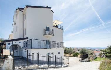 Gîte pour 7 personnes, animaux acceptés à Podstrana