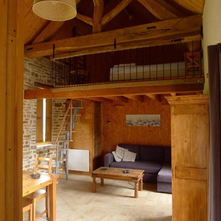 Gîte pour 2 personnes, avec terrasse dans Chateau De Bussy Rabutin