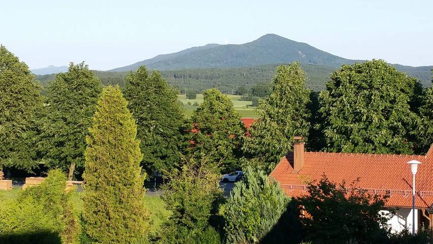 Ferienwohnung für 6 Personen, mit Balkon/Terrasse und Balkon sowie Garten in Furth im Wald