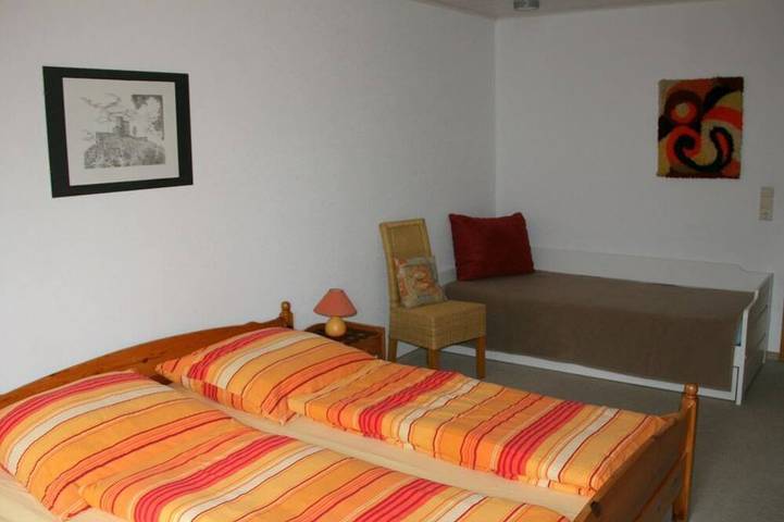 Ferienwohnung für 5 Personen, mit Garten in Annweiler - 2