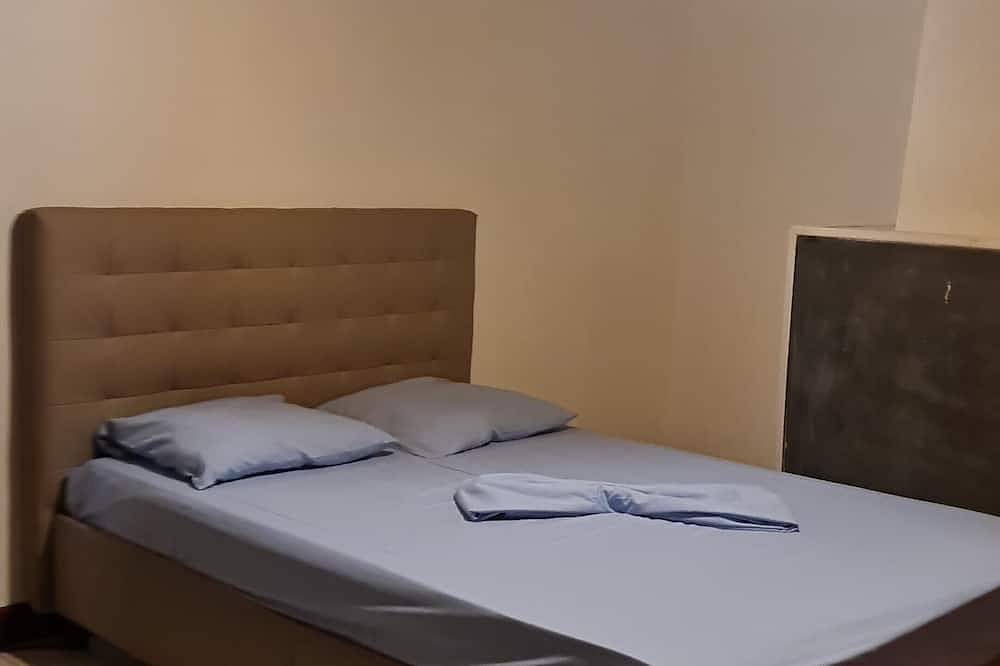 Cosy house with garden and parking in Vernon (Normandy), Évreux region