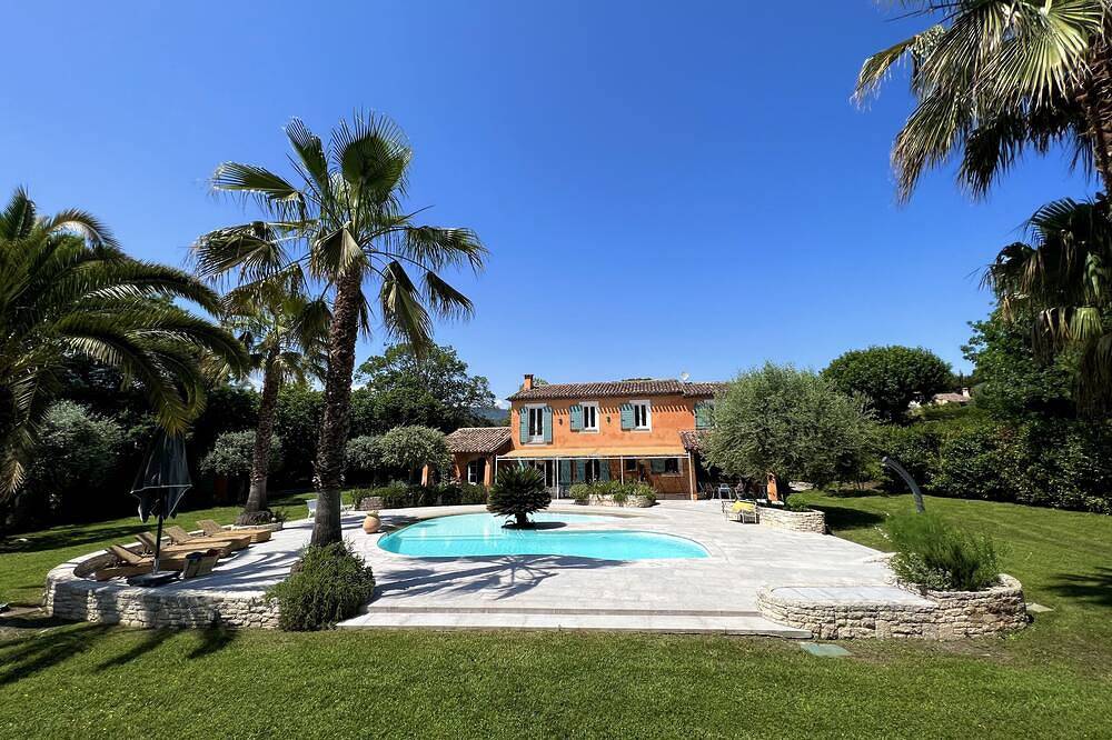 Villa pour 8 Personnes dans La Colle-sur-Loup, Région de Cannes