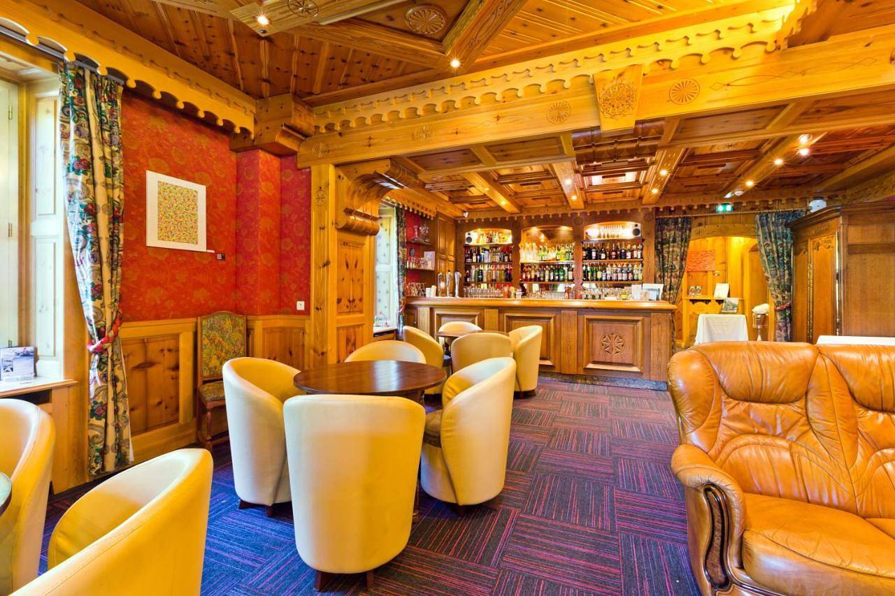 Aiguille du Midi - Hôtel & Restaurant in Chamonix-Mont-Blanc, Massif du Mont-Blanc