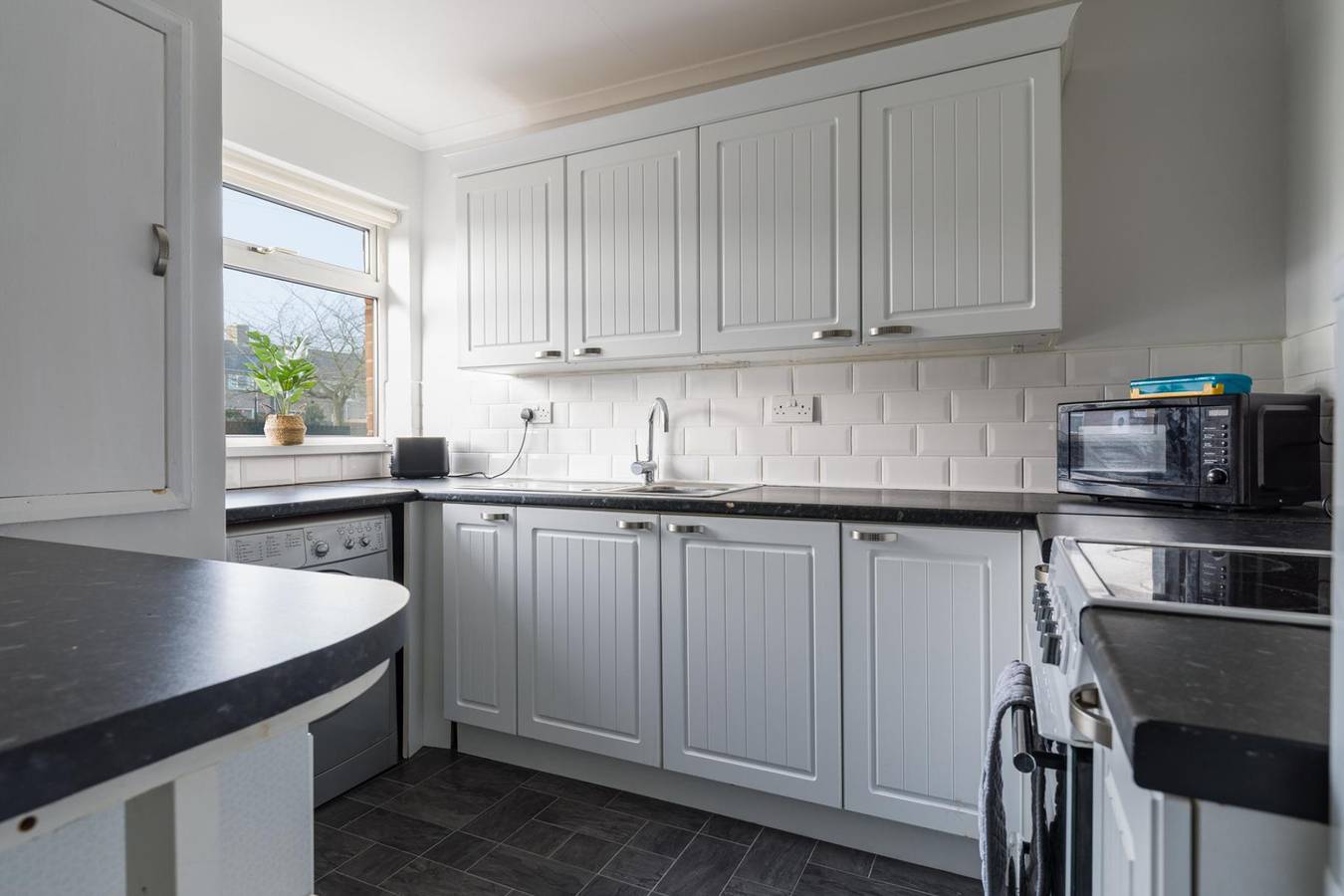 Chestnut House - Sleeps 4 - Pet friendly - Parking in Northumberland