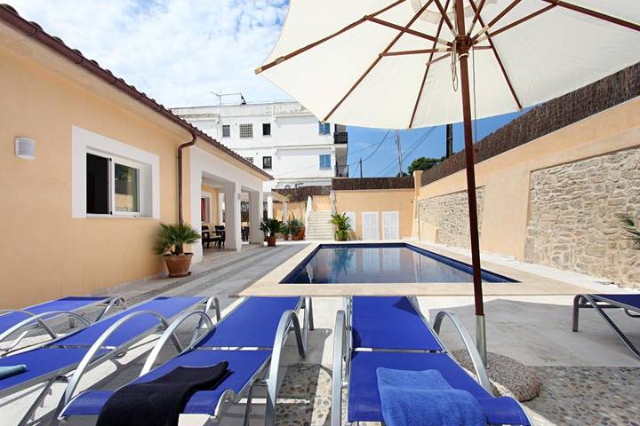 Finca "Can Medina" nahe dem Strand mit Pool, Terrasse und Garten in Cala Sant Vicenc, Pollença