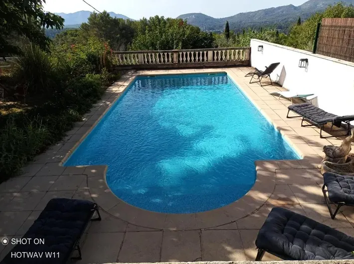 Ferienhaus für 6 Personen, mit Pool und Terrasse sowie Garten - 1
