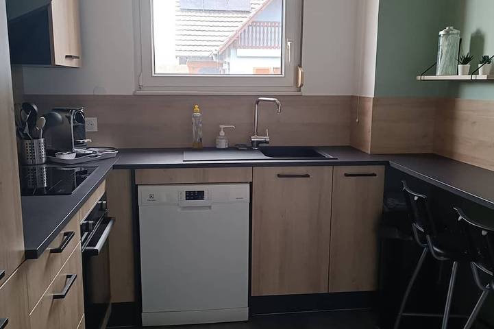 Ganze Wohnung, Cozy apartment with a balcony for 4 people near Strasbourg, Colmar, and Europapark in Geispolsheim, Region Straßburg