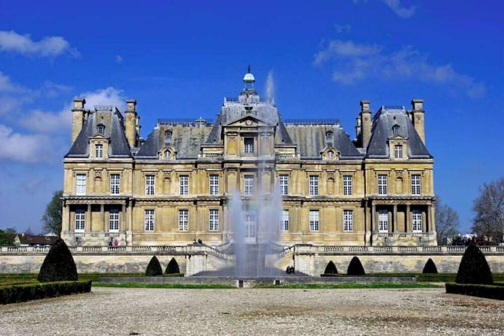Appartement entier, Studio confortable - Hypercentre - 20 min to Paris in Maisons-Laffitte, Yvelines