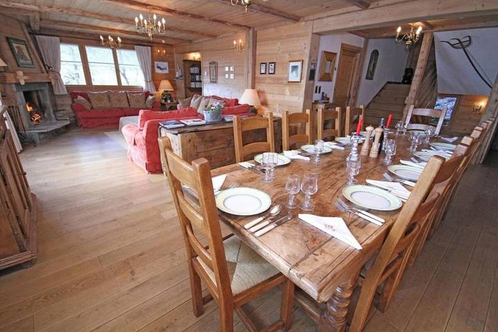 Gîte pour 14 personnes, avec Balcon ainsi que Jardin et Piscine à Essert-Romand - 3