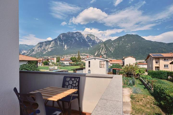 Location de vacances pour 2 personnes, avec Terrasse ainsi que Jardin et Vue à Gemona del Friuli - 2