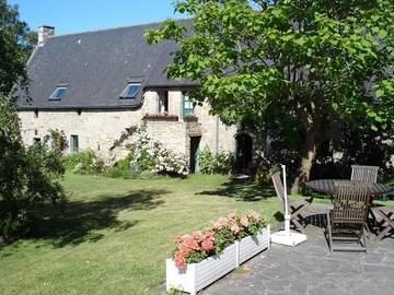 Chambre d’hôte pour 2 personnes, avec jardin à Ploemel
