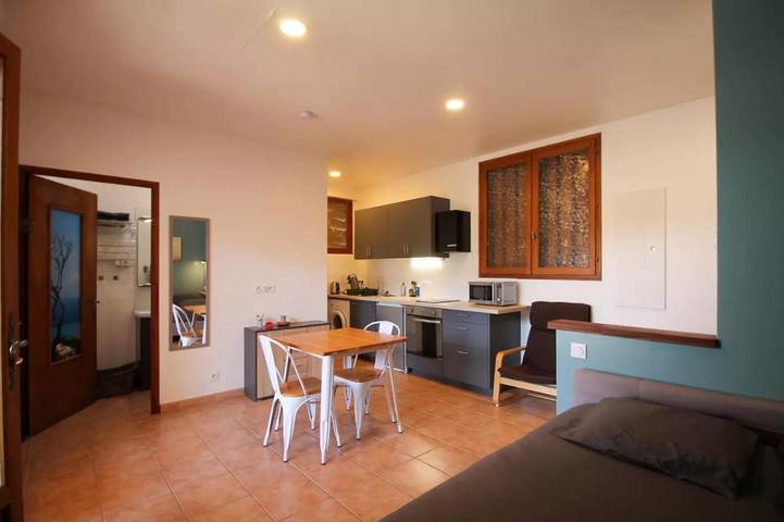 Appartement de vacances pour 2 personnes, avec Balcon et Jacuzzi ainsi que Terrasse et Vue